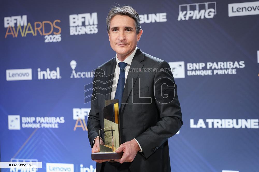 Exclusif - BFM Awards Photocall - Paris