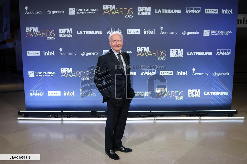 Exclusif - BFM Awards Photocall - Paris
