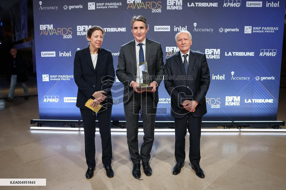 Exclusif - BFM Awards Photocall - Paris