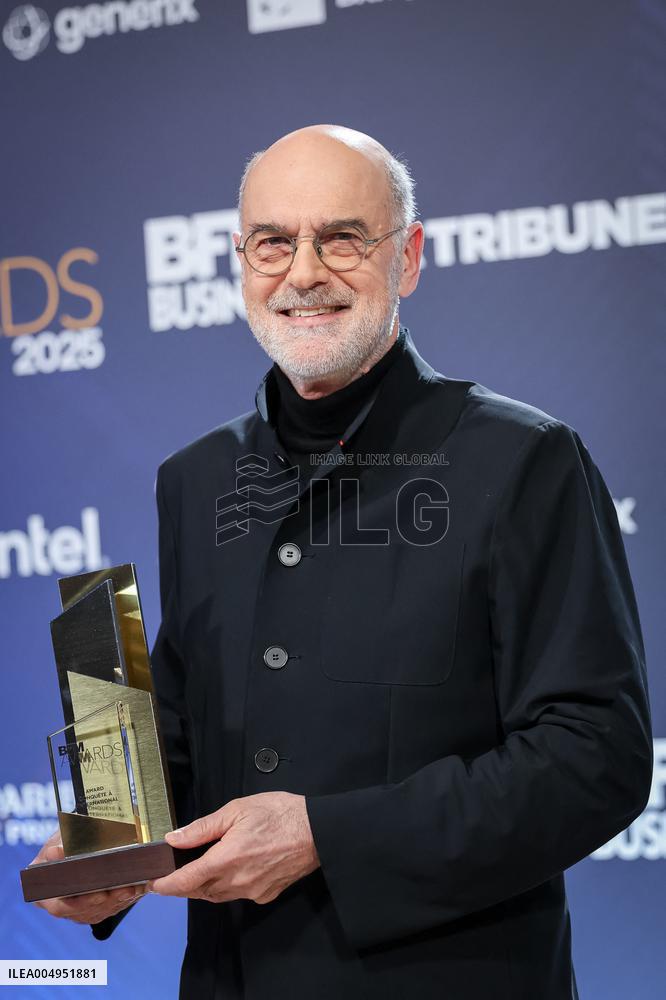Exclusif - BFM Awards Photocall - Paris