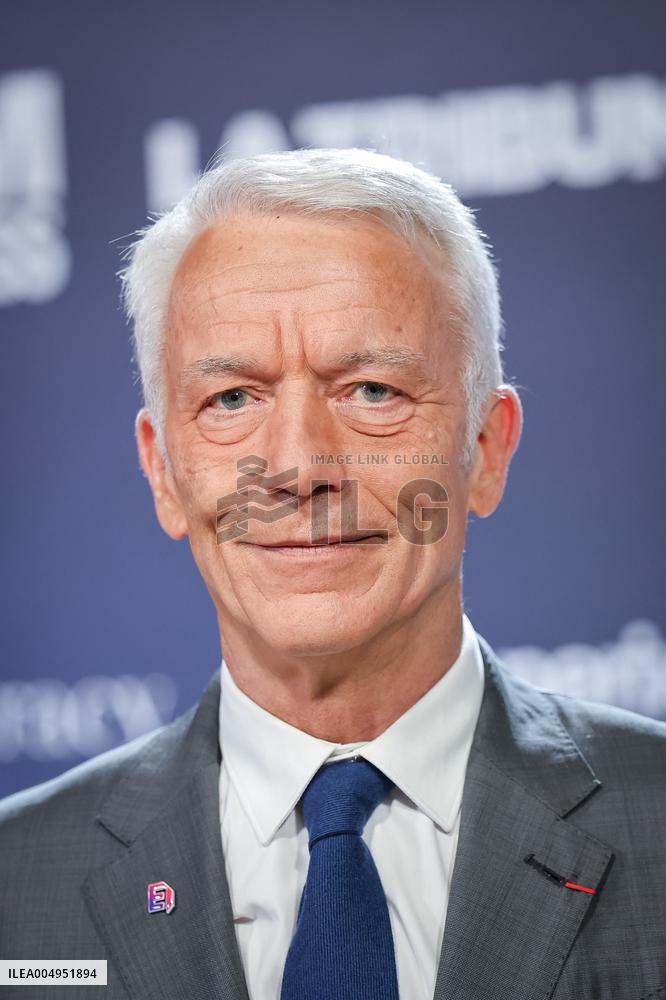 Exclusif - BFM Awards Photocall - Paris