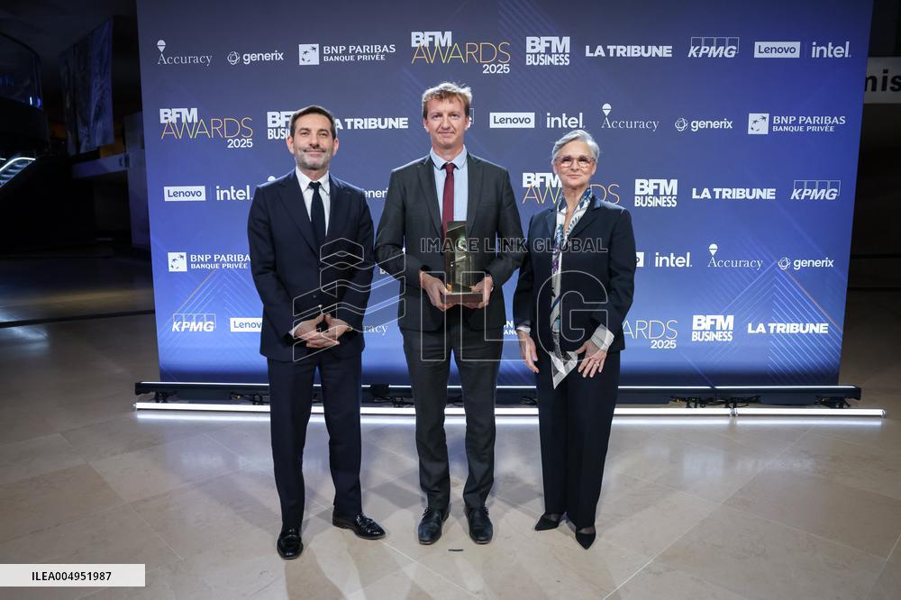 Exclusif - BFM Awards Photocall - Paris