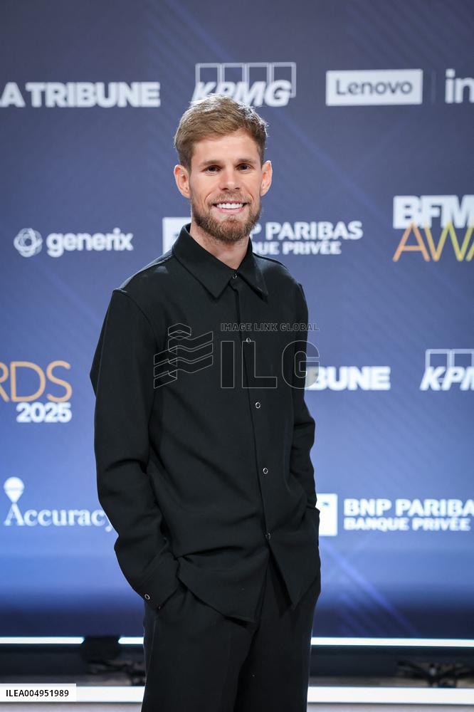Exclusif - BFM Awards Photocall - Paris