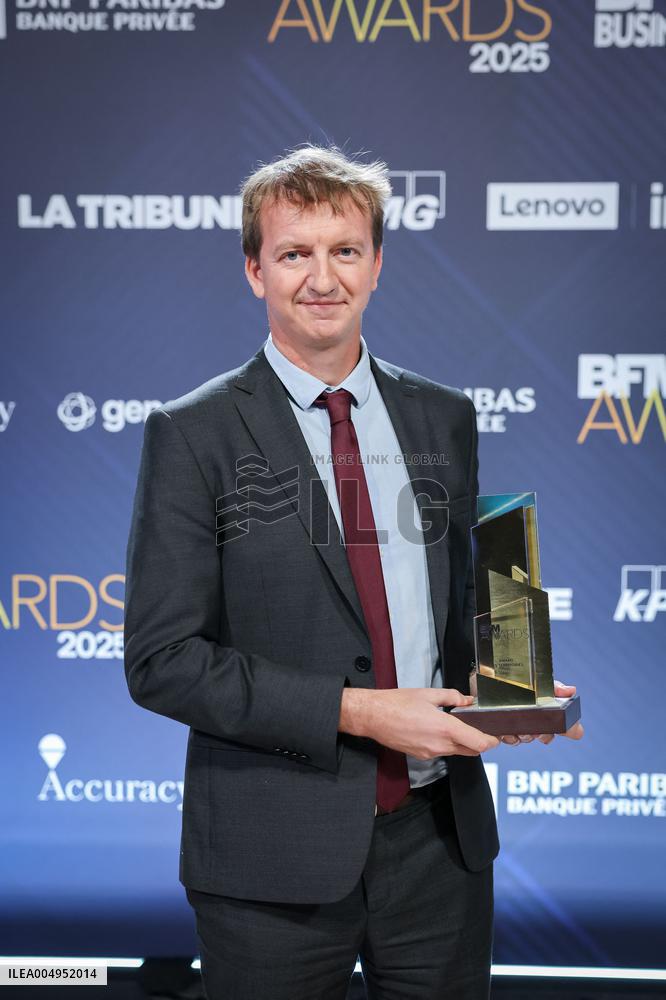 Exclusif - BFM Awards Photocall - Paris