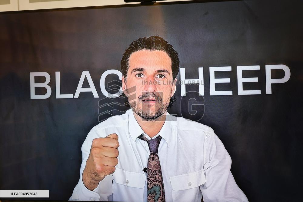 Opening of the discount eyeglasses shop Blacksheep - Paris AJ