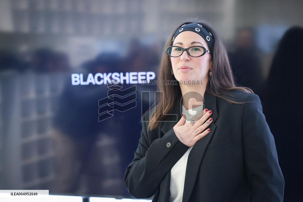 Opening of the discount eyeglasses shop Blacksheep - Paris AJ