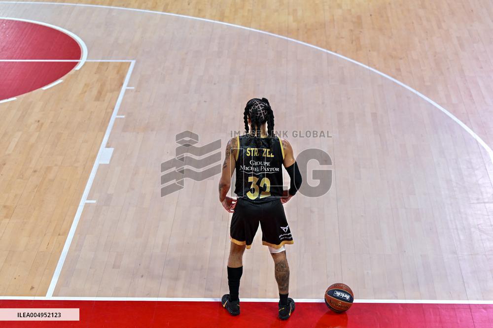 French Cup Round of Sixteen - AS Monaco v Paris Basket