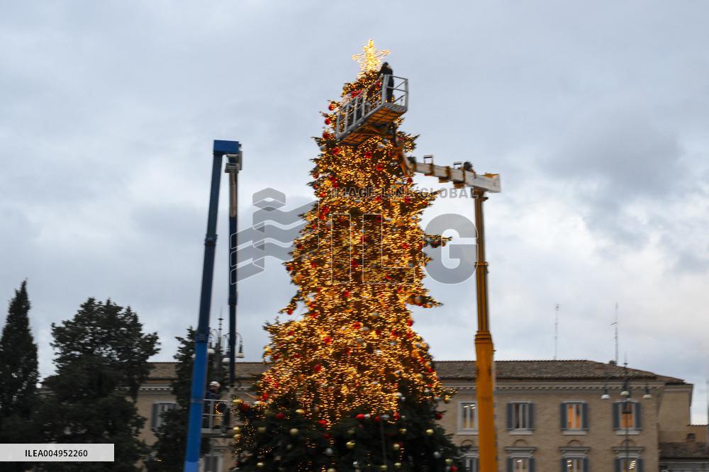 Christmas Tree Decoration - Rome