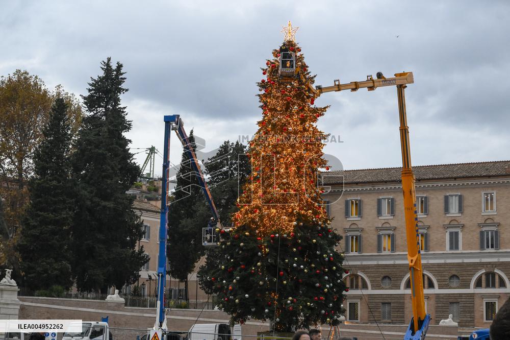 Christmas Tree Decoration - Rome