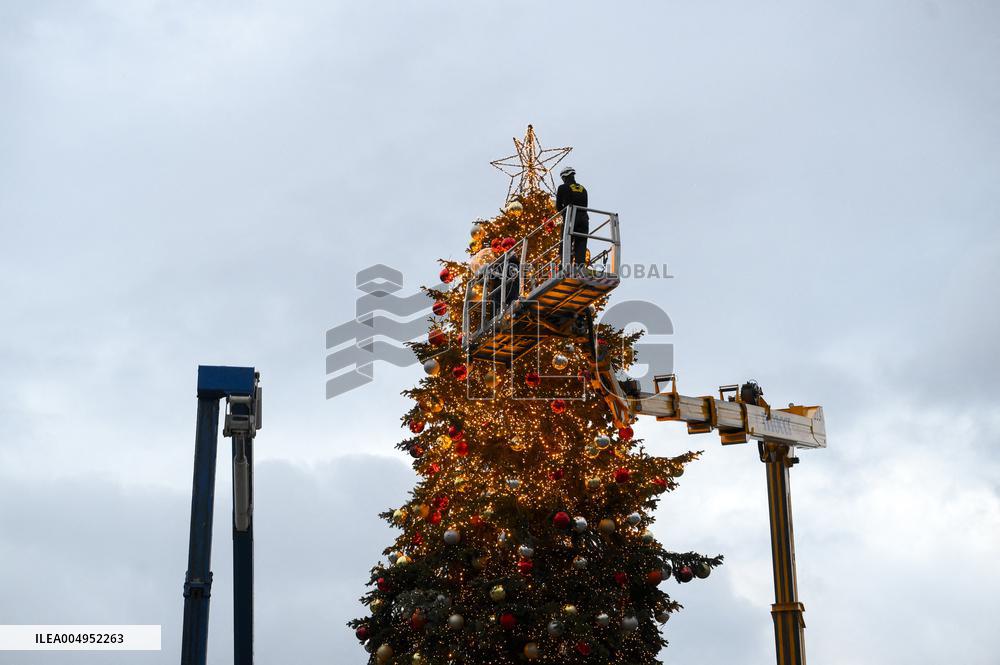 Christmas Tree Decoration - Rome
