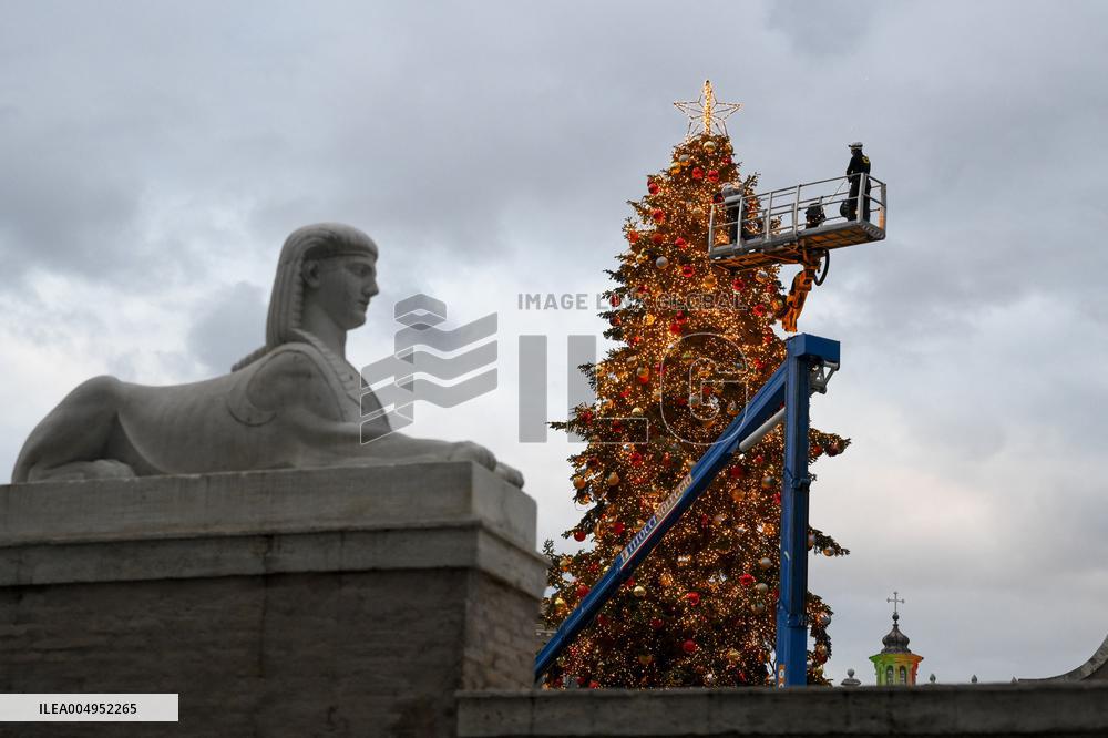Christmas Tree Decoration - Rome