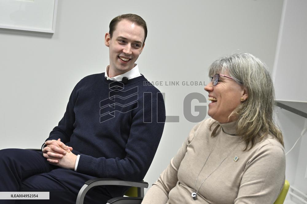 PRINCE DANIEL VISITS TRANSPLANTATION CLINIC