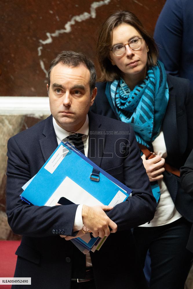 Questions to the government at the National Assembly - Paris