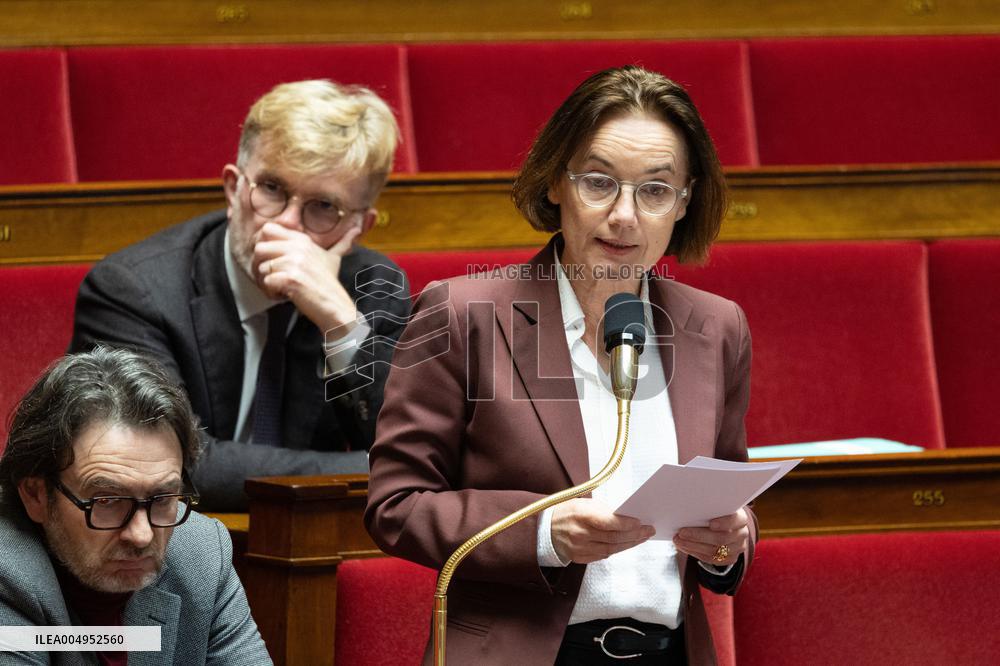 Questions to the government at the National Assembly - Paris