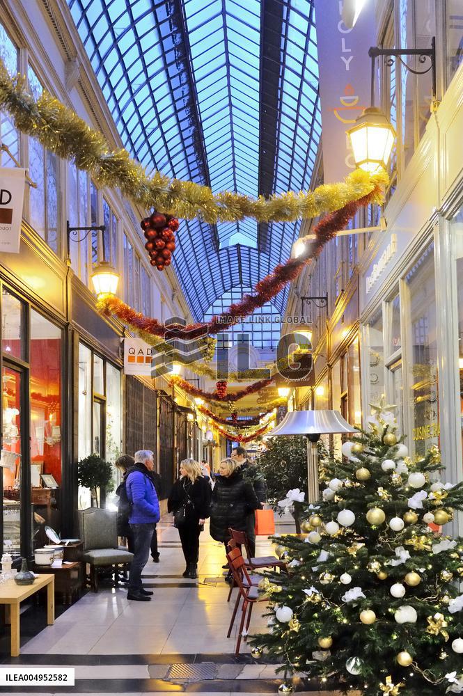 Parisian Passages - Paris