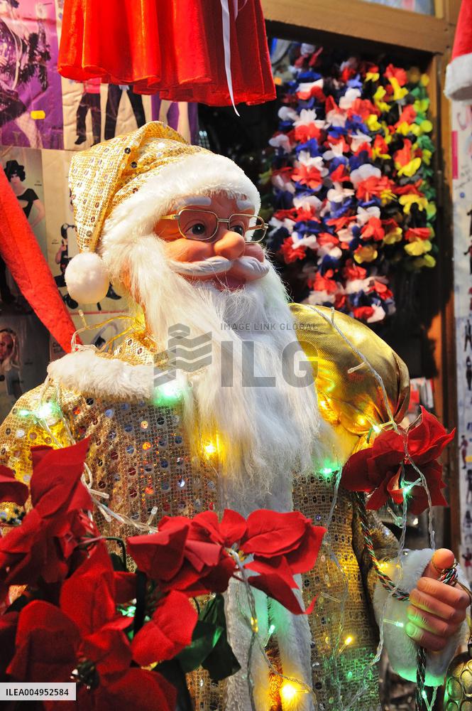 Parisian Passages - Paris