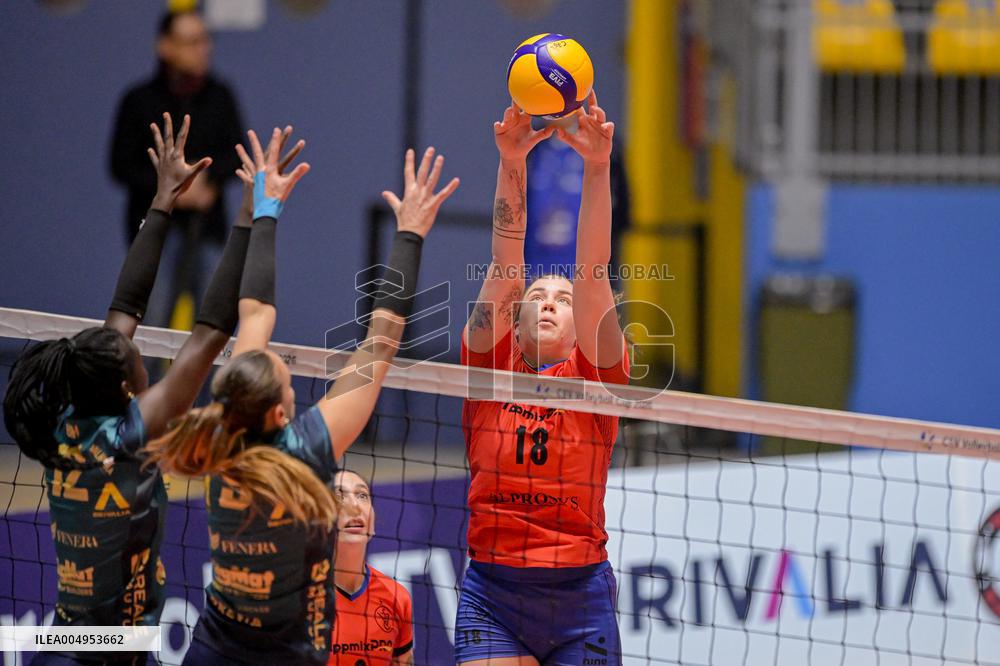 VOLLEY - CEV Cup Women - Reale Mutua Fenera Chieri'76 vs Vasas Obuda Budapest