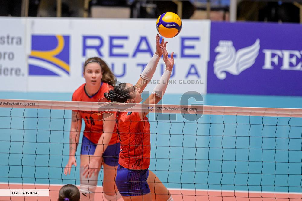 VOLLEY - CEV Cup Women - Reale Mutua Fenera Chieri'76 vs Vasas Obuda Budapest