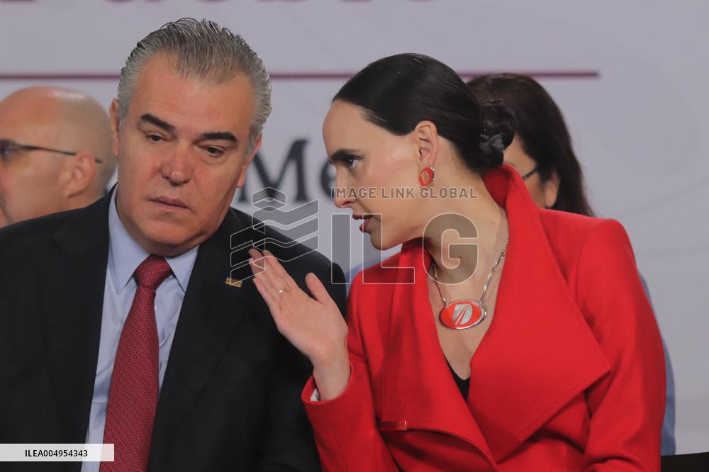 Mexican President Claudia Sheinbaum Holds Briefing Conference - Mexico