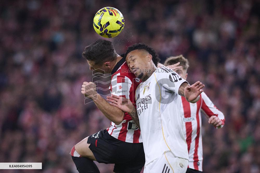 La Liga - Athletic Bilbao v Real Madrid