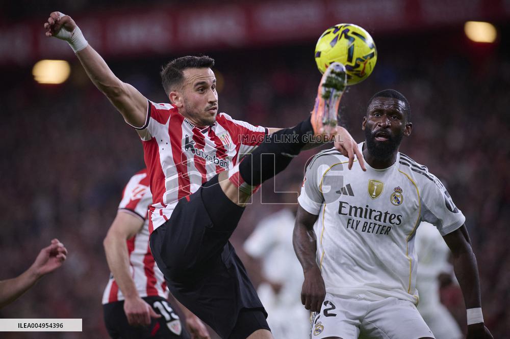 La Liga - Athletic Bilbao v Real Madrid