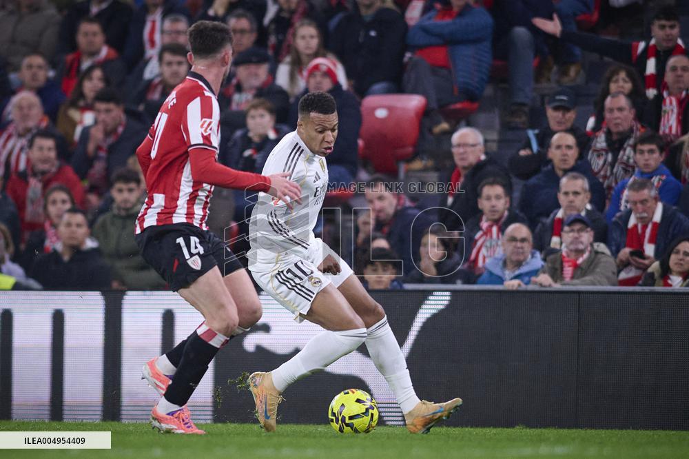 La Liga - Athletic Bilbao v Real Madrid