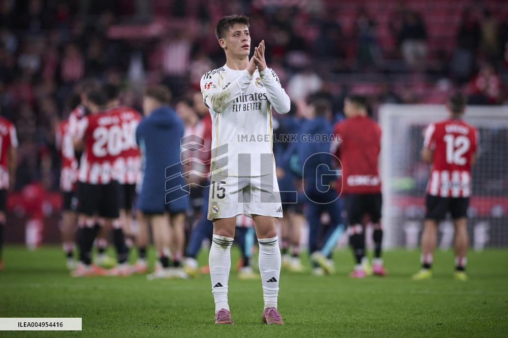 La Liga - Athletic Bilbao v Real Madrid