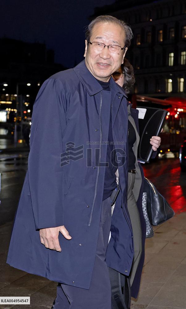 Nobel laureate Kitagawa arrives in Stockholm