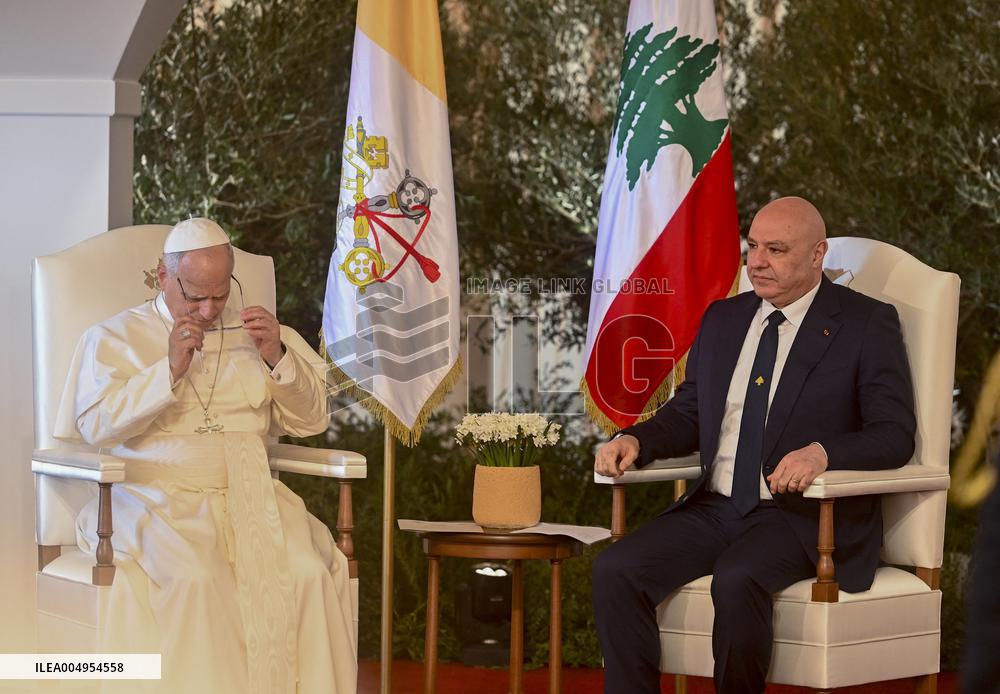 Pope Leo Xiv and Lebanon's President at A Valedictory Ceremony - Beirut