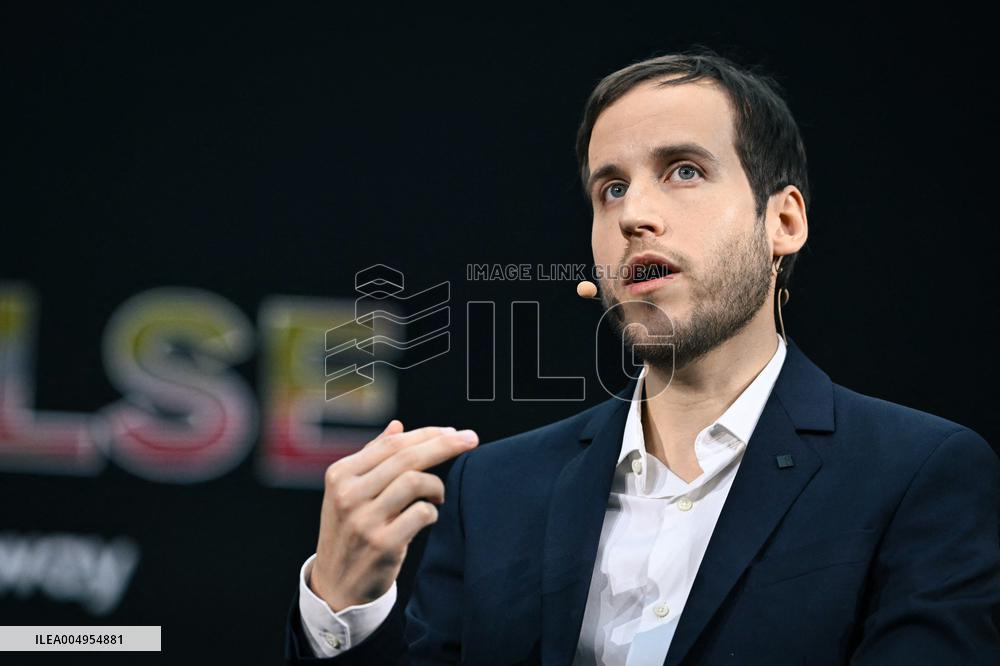 Europe Leading Conference Ai-Pulse in Paris FA