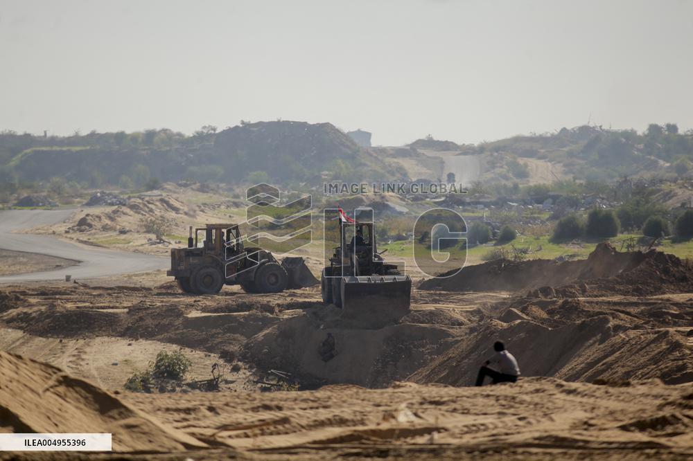 Egypt Opens Major Gaza Relief Camp