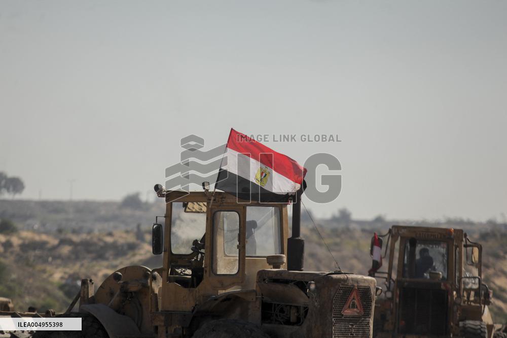 Egypt Opens Major Gaza Relief Camp