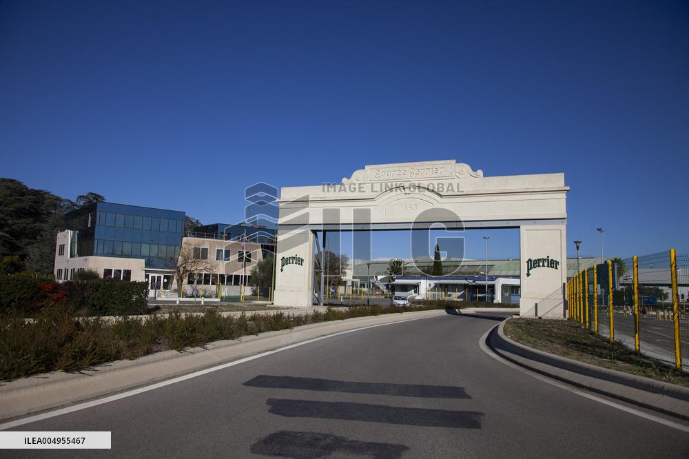 Millions of Perrier Bottles Blocked After New Contamination Incidents - Vergeze