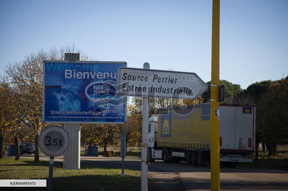 Millions of Perrier Bottles Blocked After New Contamination Incidents - Vergeze