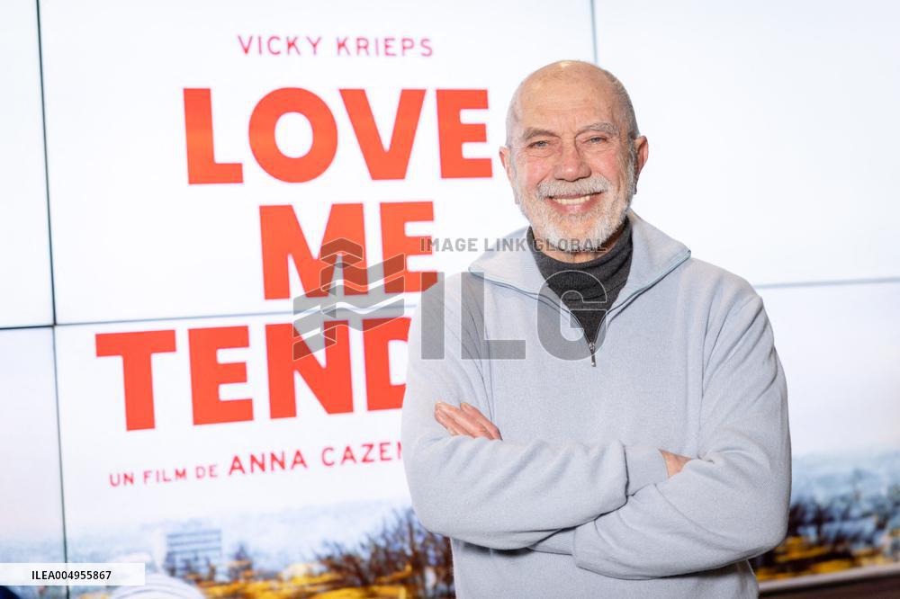 Love Me Tender Premiere - Paris AJ