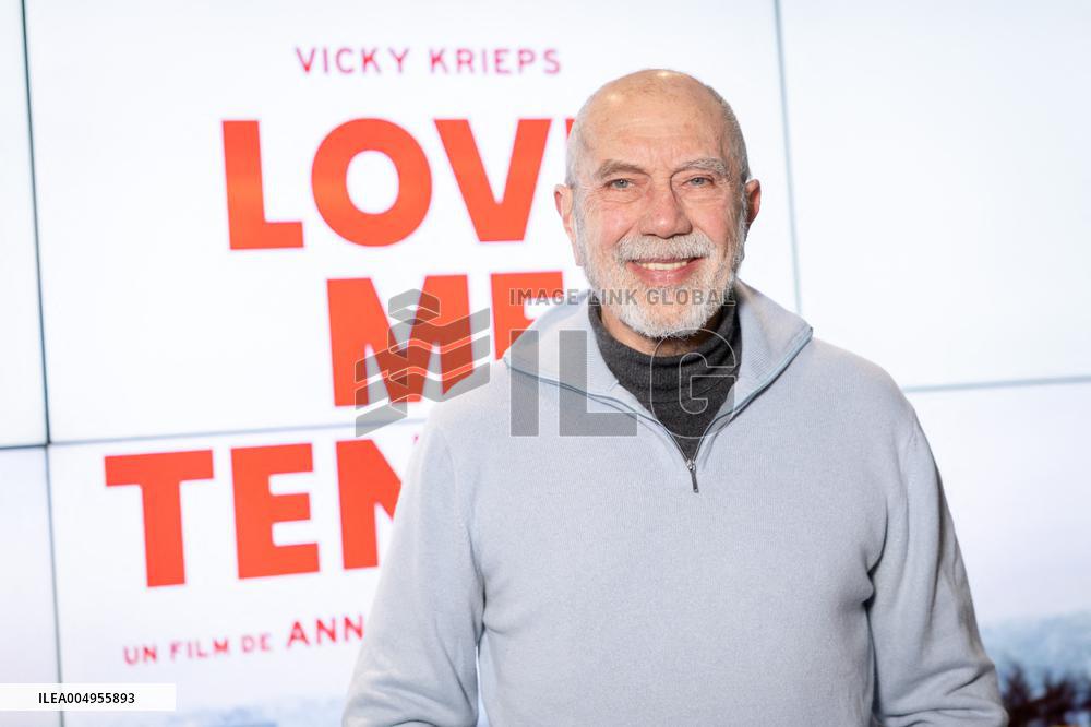 Love Me Tender Premiere - Paris AJ