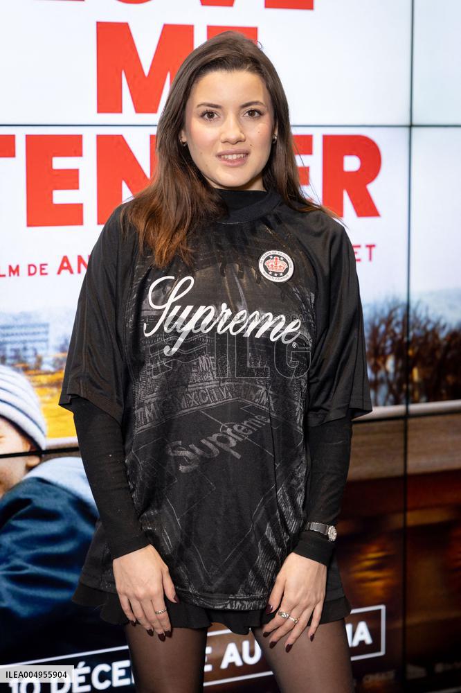 Love Me Tender Premiere - Paris AJ