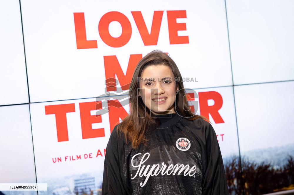Love Me Tender Premiere - Paris AJ