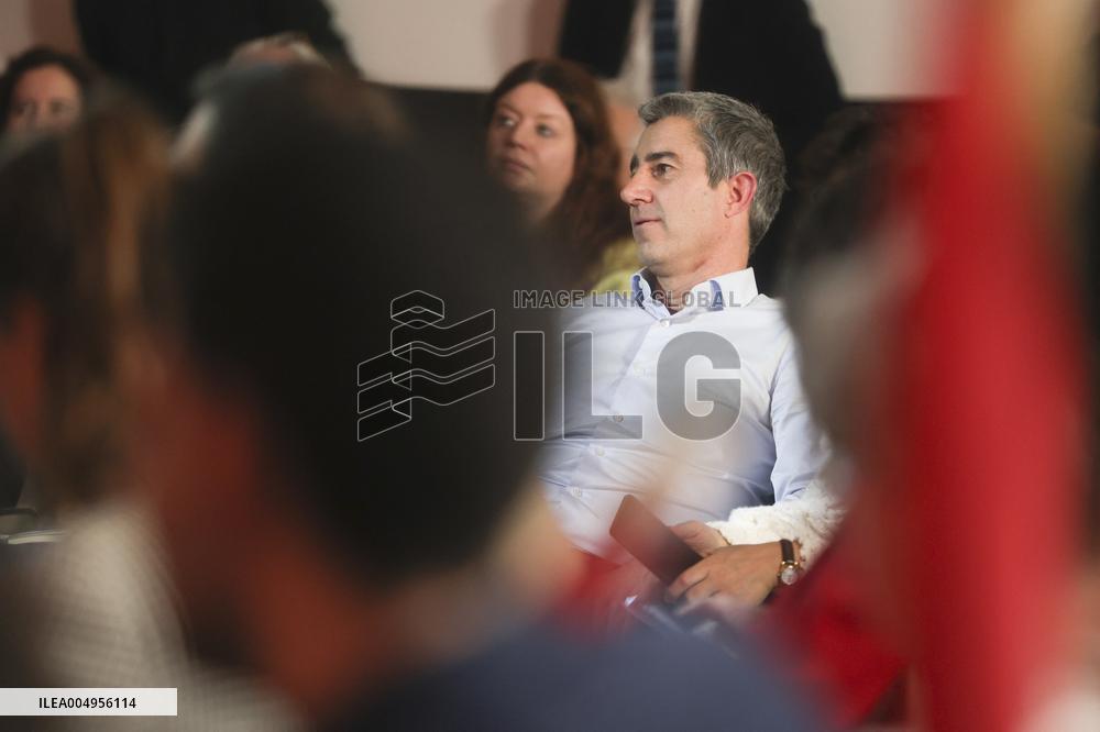 Francois Ruffin Meeting - Paris