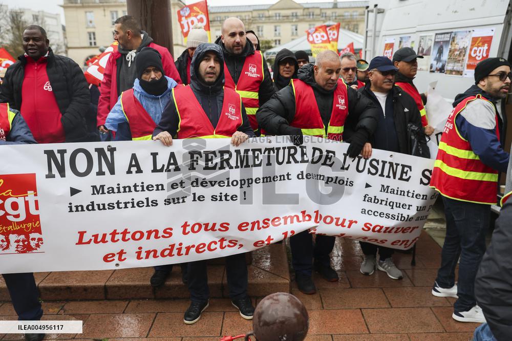 Stellantis Protest - Poissy