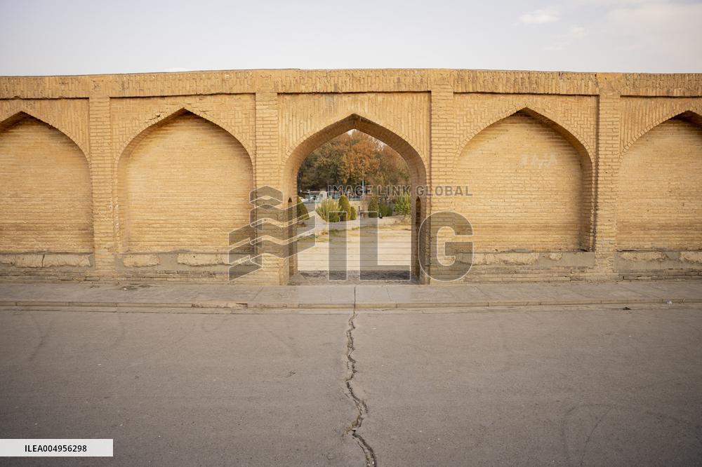 Zayanderud Riverbed Dries Up - Iran
