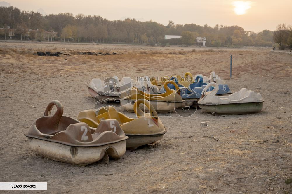 Zayanderud Riverbed Dries Up - Iran