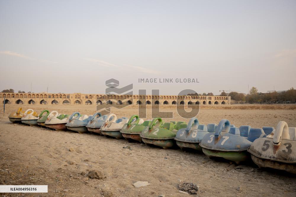 Zayanderud Riverbed Dries Up - Iran