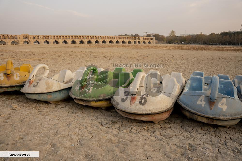 Zayanderud Riverbed Dries Up - Iran