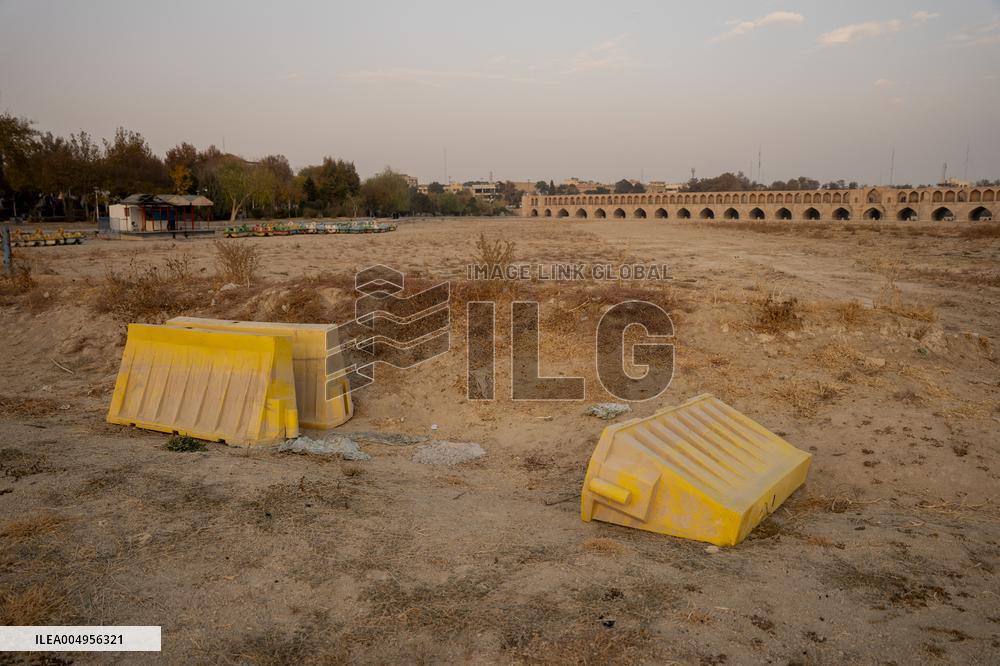 Zayanderud Riverbed Dries Up - Iran