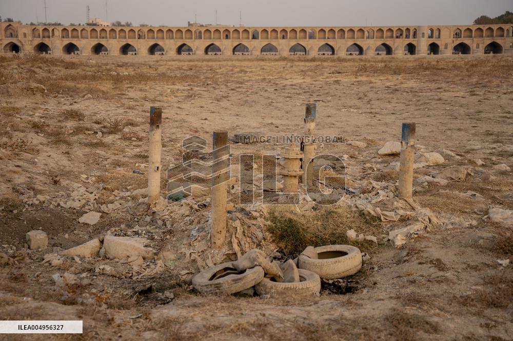 Zayanderud Riverbed Dries Up - Iran