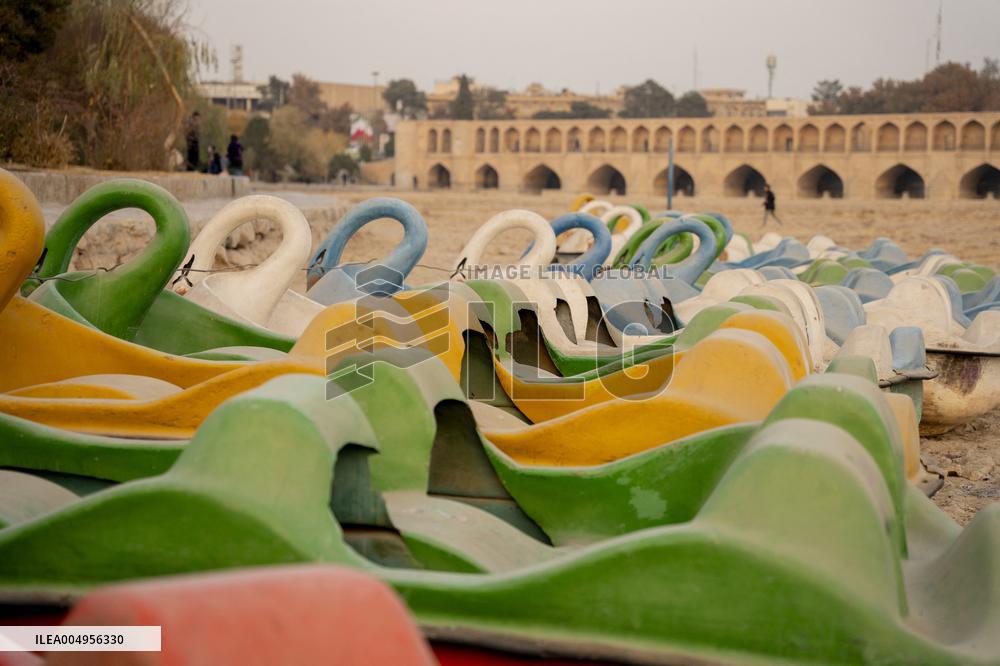 Zayanderud Riverbed Dries Up - Iran