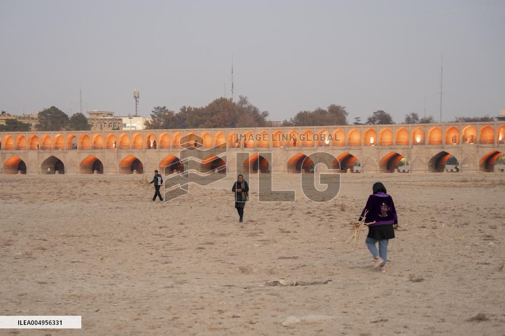 Zayanderud Riverbed Dries Up - Iran