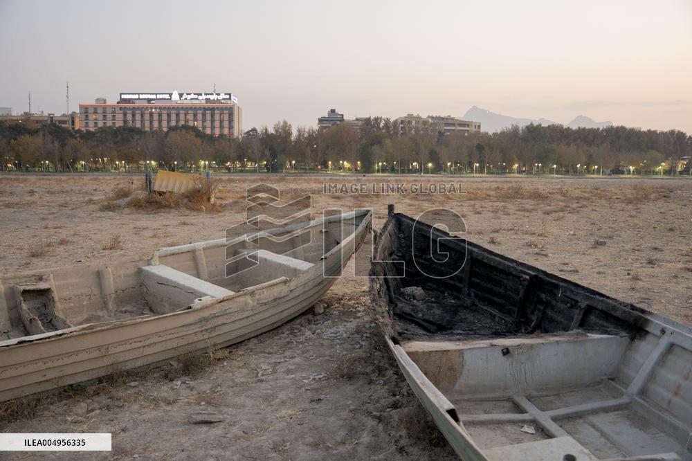 Zayanderud Riverbed Dries Up - Iran