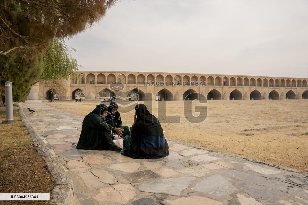 Zayanderud Riverbed Dries Up - Iran